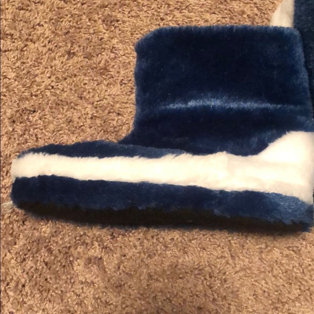 Forever Collectibles New Colts slippers - Picture 2 of 6